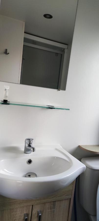 Assist' Mobil Home 397 - Mobil Home 3 Chambres 2 Salles De Bain , Au Calme 翁赞 外观 照片